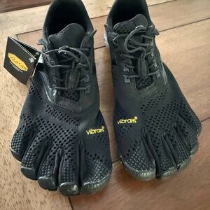 Vibram Kmd Evo shoes